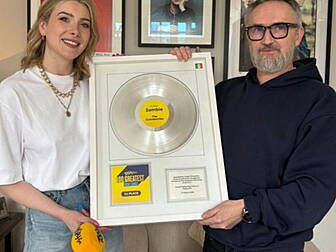 The Cranberries: Noel Hogan an...